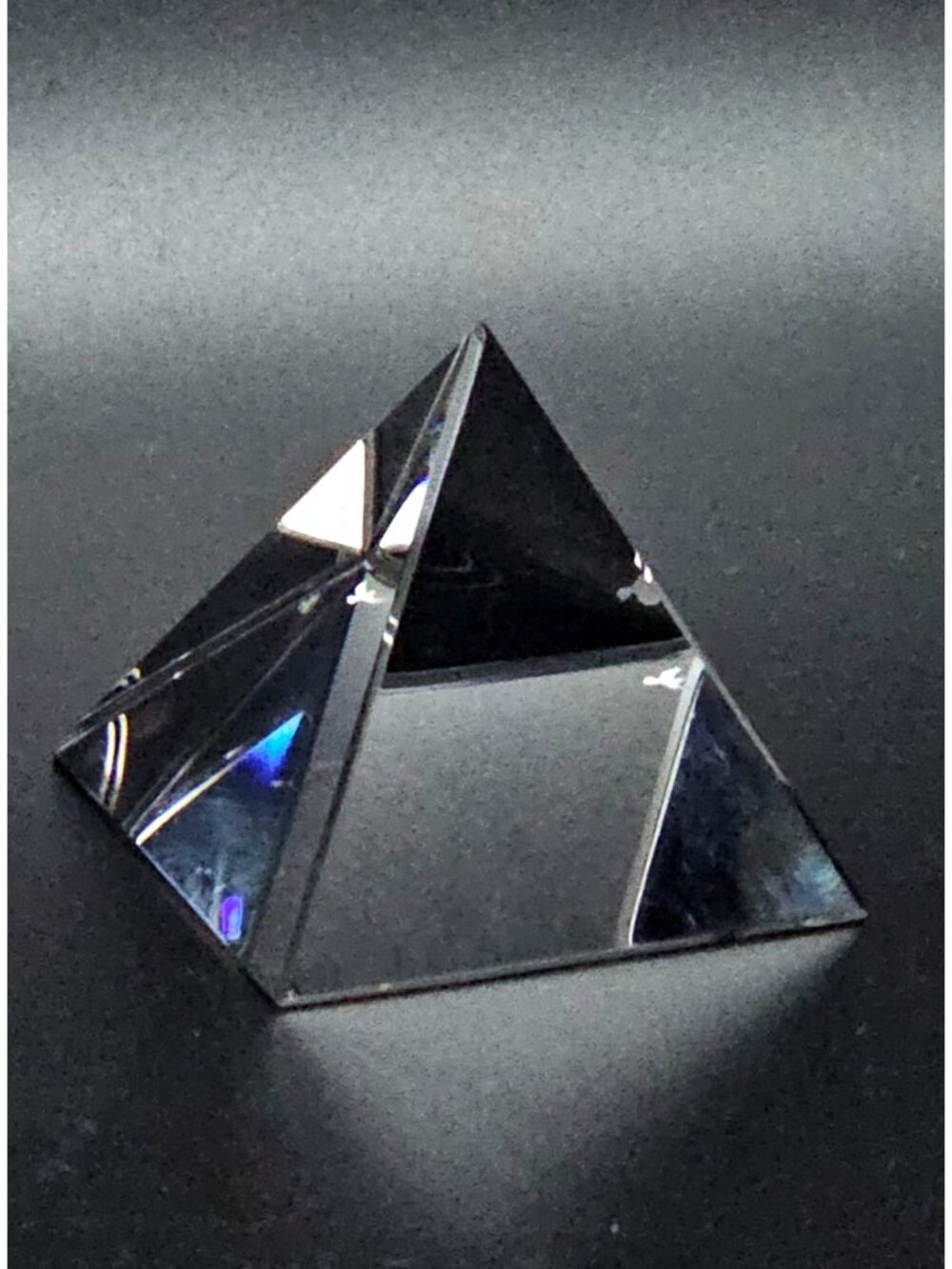 Asfour Crystal Prism Paperweight 30% Lead PbO Diamond Pyramid decor 2"